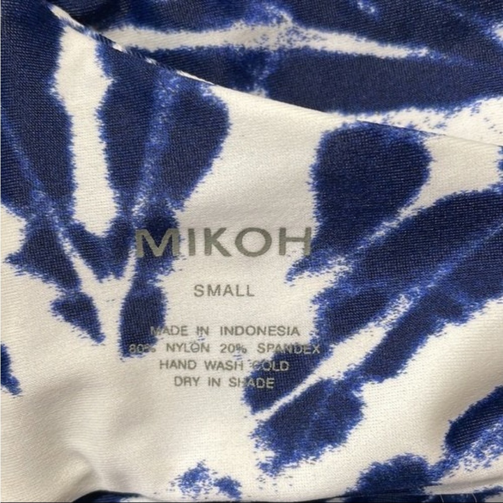 NWOT💙MIKOH SWIM🤍MACRAME TIE DYE HALTER TOP BIKINI SET - Picture 9 of 13